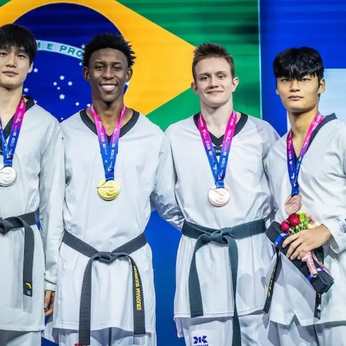 Histórico! Henrique Marques conquista primeiro ouro masculino do Brasil no Mundial de Taekwondo