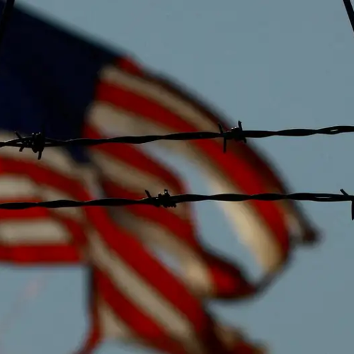 Brasileira decide pedir autodeportação e deixa os EUA após 11 meses de incertezas