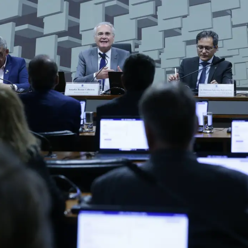 A Comissão de Assuntos Econômicos (CAE) do Senado Federal aprovou por unanimidade, nesta quarta-feira (5), o projeto de lei (PL) do Executivo que amplia a isenção do Imposto de Renda (IR) para trabalhadores com renda mensal de até R$ 5 mil.