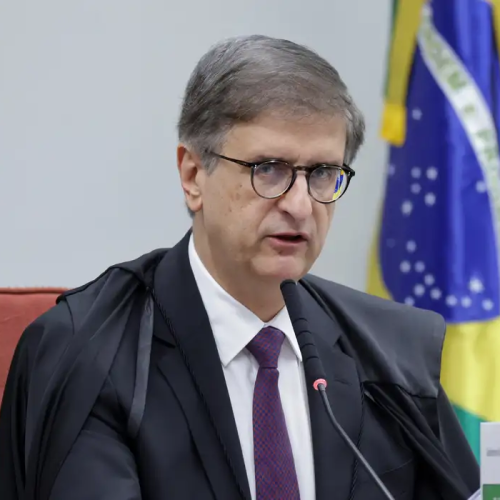 PGR defende prisão domiciliar humanitária para Jair Bolsonaro