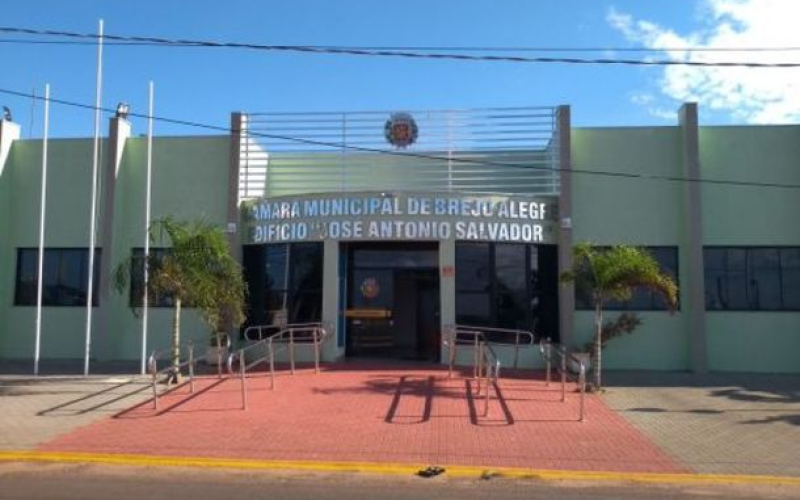 Crise política em Brejo Alegre envolve dois processos distintos: denúncia na Câmara e ação judicial questionam posse de prefeito interino